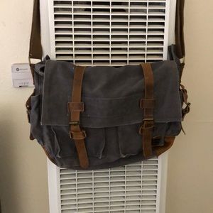 Grey messages bag